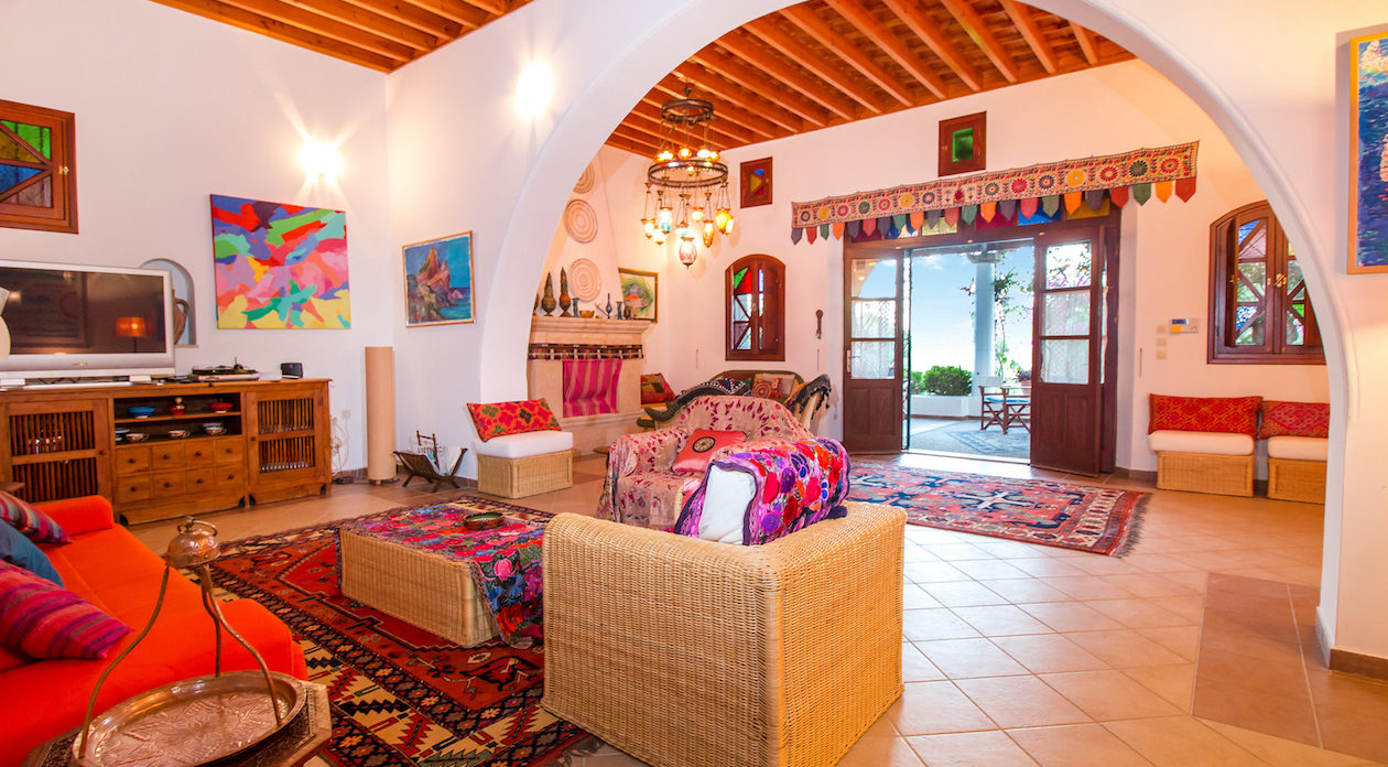 Σαλόνι που οδηγεί στην ταράτσα ακίνητο προς πώληση στη Ρόδο, Ελλάδα