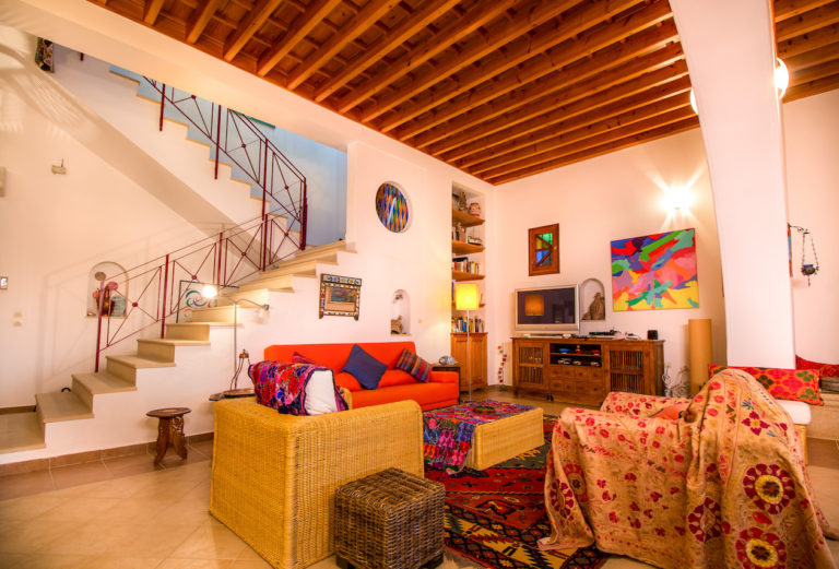 Ευρύχωρο σαλόνι προς πώληση στη Ρόδο, Ελλάδα