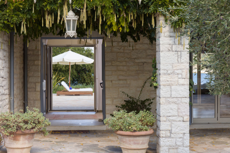 Όμορφη είσοδος, ακίνητο προς πώληση στην Κέρκυρα, Ελλάδα