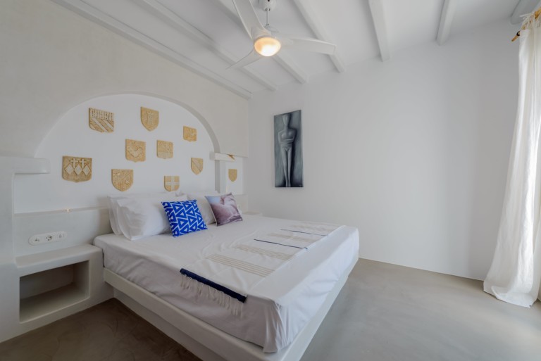 Υπνοδωμάτιο Blue Wave Naxos Greece Sotheby's International Realty 4