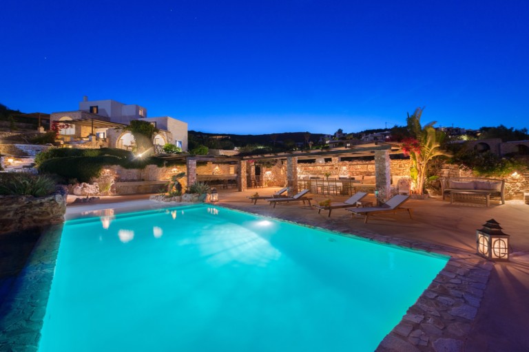houses for sale : Sublime Paros, Cyclades, Southern Aegean