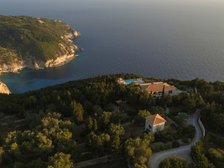 σπίτια προς πώληση : Cliff Top Παξοί, Ιόνια Νησιά