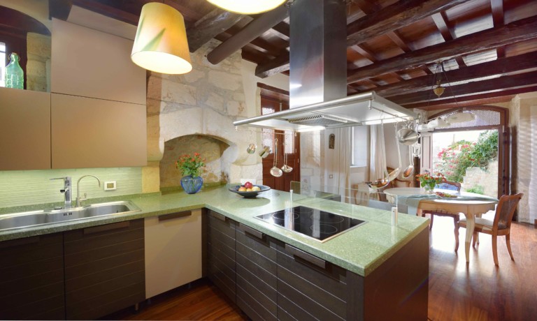 Modern kitchen, property for sale in Rethymno, Crete, Greece