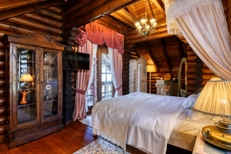 Ξενώνας, Κτήμα προς πώληση στην Πελοπόννησο Ελλάδα