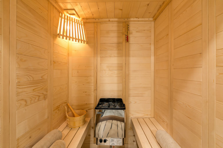 Σάουνα, Κτήμα προς πώληση στην Πελοπόννησο