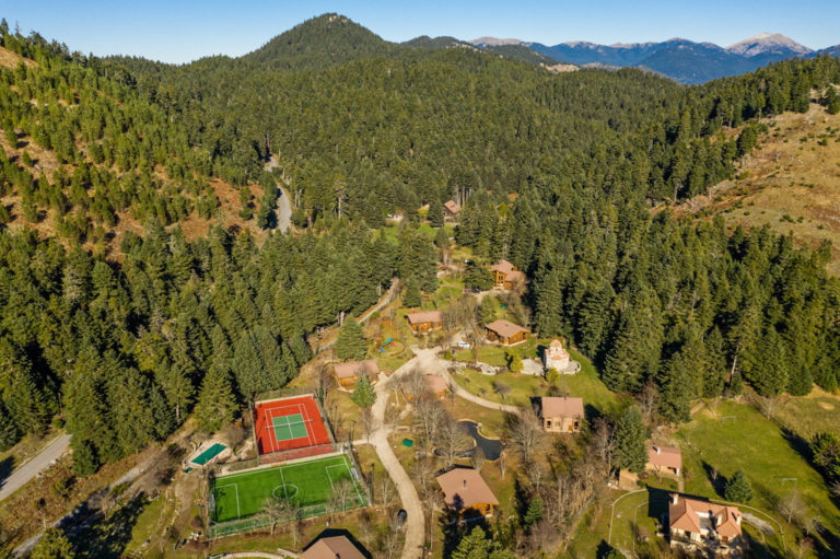 Το κτήμα, Κτήμα προς πώληση στην Πελοπόννησο