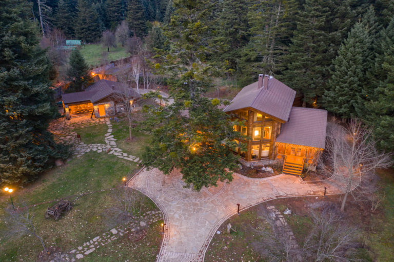 Ξενώνας, Κτήμα προς πώληση στην Πελοπόννησο Ελλάδα