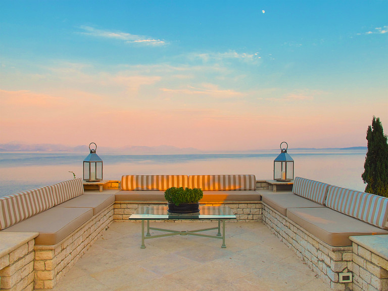 estate mansion modern / mediterranean romantic villa : Prestige Corfu, Ionian islands