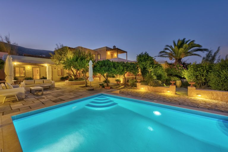 κατοικίες προς πώληση : Μύρα Σύρος, Κυκλάδες, Νότιο Αιγαίο