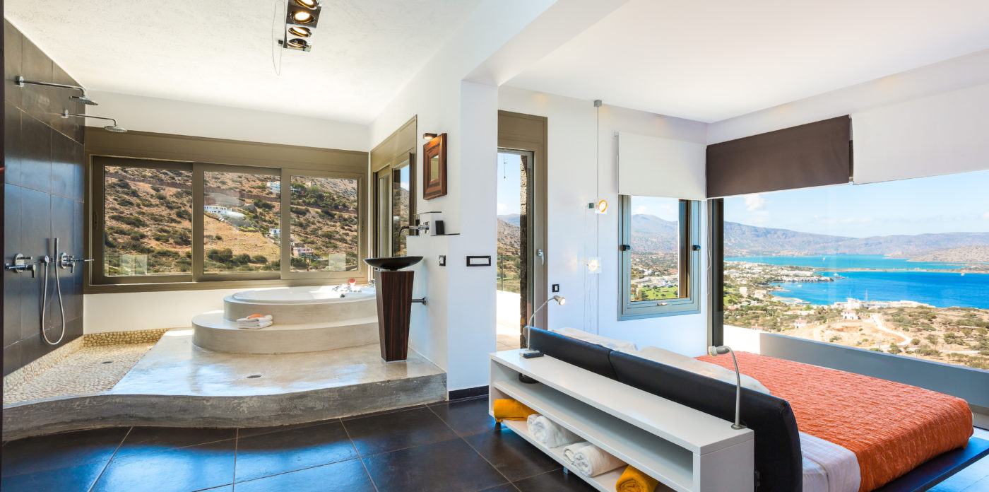 Ensuite bathroom villa for sale in Crete Greece