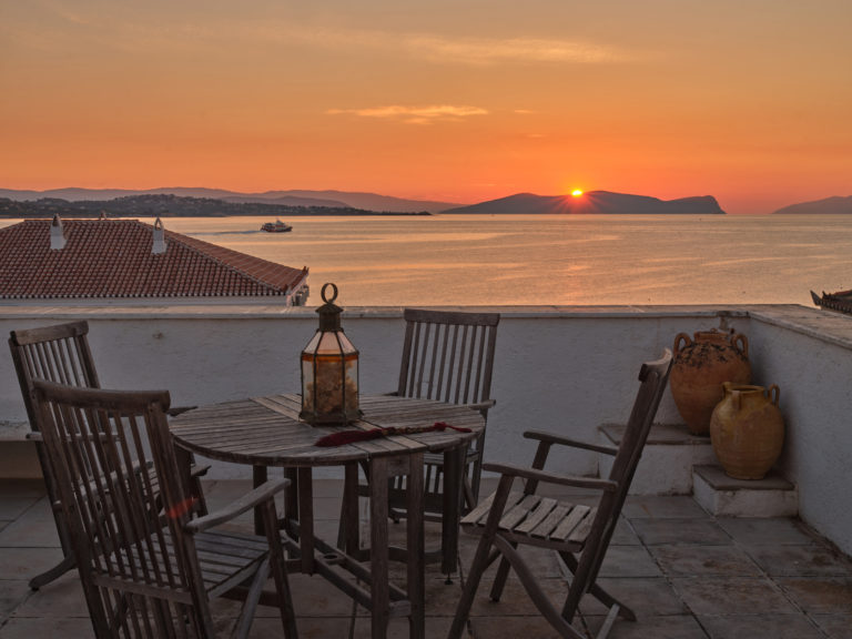 ιστορικές κατοικίες προς πώληση : Μιμόζα Σπέτσες, Σαρωνικός Κόλπος