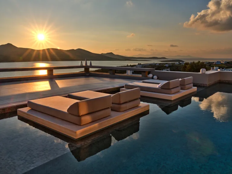 κατοικίες προς πώληση : Coral Αντίπαρος, Κυκλάδες, Νότιο Αιγαίο