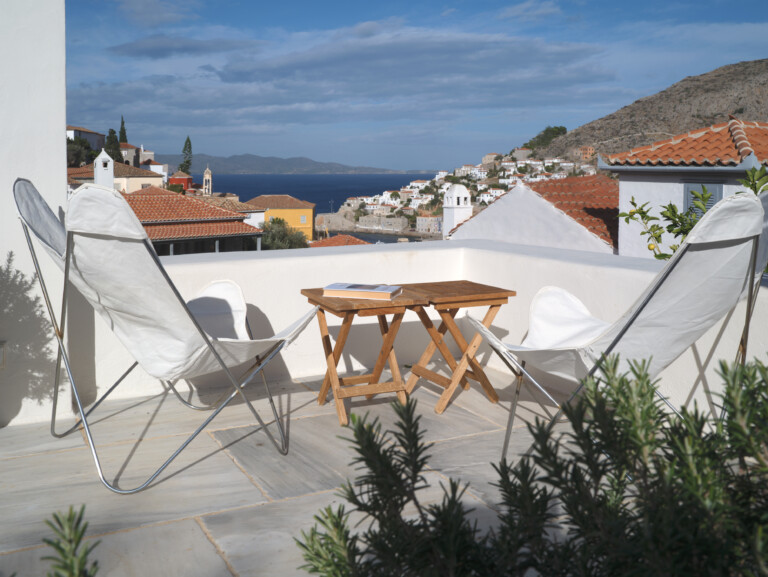   : Harmonie Saronic Gulf